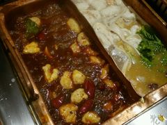 -老牌坊云南鱼豆花火锅(嵩山店)