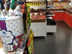 -来伊份(我格广场武宁路店)