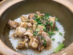 滑鸡煲仔饭-红星光发煲仔饭(文海店)