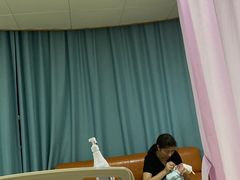 -爱贝尔高端月嫂(母婴护理)