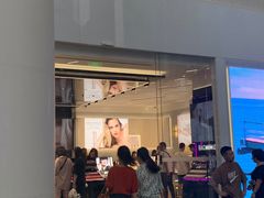 -Dior迪奥(上海世茂广场店)