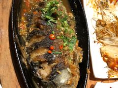 -喝丢一只鞋海鲜烧烤·海肠捞饭(东关街店)