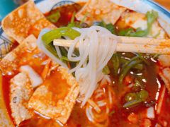 -螺阿牛柳州螺蛳粉·特色煲仔饭