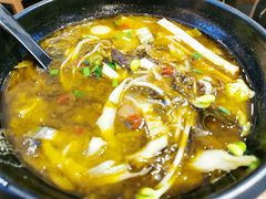 老坛酸菜-渝和喵叔米线(南坪万达店)