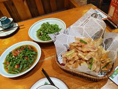 -老滇山寨•云南特色菜•地方菜•民族风情歌舞表演(金碧店)