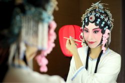 -胭脂猫京剧摄影