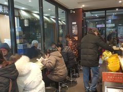 等位区-常青麦香园(狮城汇店)