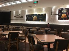 大堂-必胜客(东大桥店)