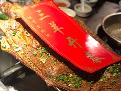 -冰冰龙虾·江湖菜·花园江景餐厅