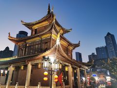 -包整·丝娃娃(一览甲秀楼风景店)