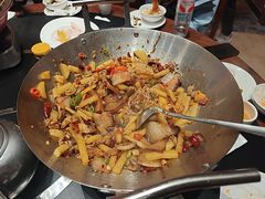 -老唐三下锅 ·张家界地标美食(溪布街店)