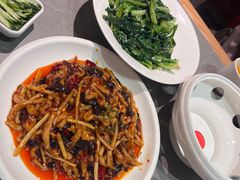 -褚记烤鸭·南京家常菜(雨花客厅店)