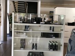 -杭州西湖保时捷售后服务中心(绍兴路店)