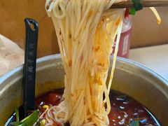 -铁锅哥米线