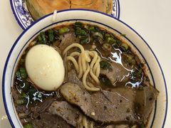 -陆元丰·兰州纯汤牛肉面(自强西路店)