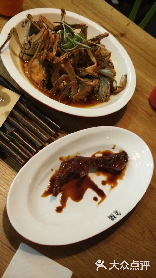 银泰创意城美食图片