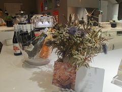 -潮一不贰·法式甜品·生日蛋糕·西式简餐(外滩店)