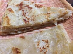 -东来菜馆•手抓海鲜家常菜•海鲜锅贴(鸽子窝店)