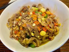 黄椒炒羊肉-衡东土菜馆(天际绿洲店)