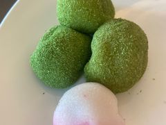 -中央电视塔旋转餐厅