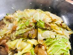 干锅包菜-新安江奶酸菜鱼(总店)