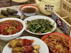 -老三样·美食研究中心(世贸路店)