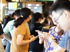 -麦当劳(新华路步步高店)