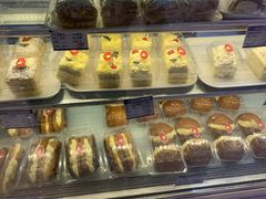 -白玉兰食品甜凤店(合生汇店)