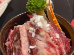 -山川小町·极番烧肉(新地假日广场店)
