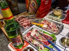 -喜悦小串丹东小黄牛海鲜烧烤大排档(民主广场店)