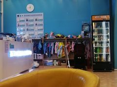 -Swim斯卫姆国际儿童游泳中心(红博中央公园店)