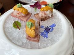火炙金枪鱼腩配牡丹虾和海胆-Tsuru鹤日本料理(静安香格里拉店)
