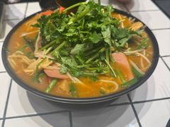 -肥汁米蘭香港米线(长宁来福士店)