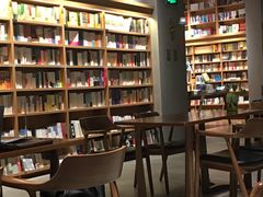 -百新书局(尚悦湾店)