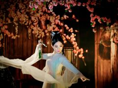 -九月鹰飞汉服摄影工作室
