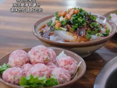 特色凉拌米皮-笔记安顺夺夺粉火锅