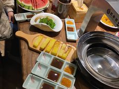 -明洞阿姨·韩式酱蟹烤肉·创意料理(三元桥店)