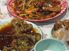 -嗨辣小聚·盘锦河蟹·海鲜烧烤龙虾(盘锦十年好店)