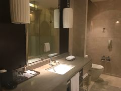 -广州天河希尔顿酒店