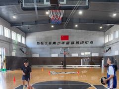 -梦想之巅·青少年篮球·羽毛球·培训中心(西站店)