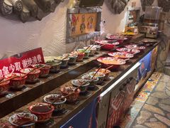 -老牌坊云南鱼豆花火锅(爱建店)