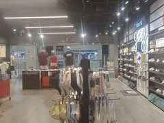 -百荣世贸商城