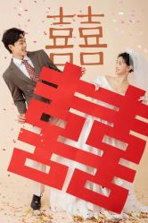-喜爱高定婚纱摄影