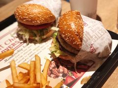 -The Habit Burger Grill 哈比特汉堡(复兴soho店)