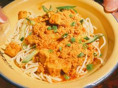 -鹤江桥·红油牛肉粉(SKP店)