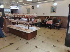 -红宝石·鲜奶小方·海派西点房(南丹店)