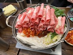 部队锅-MI WU FACTORY米屋美食工厂餐厅(绿地店)
