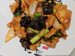 -何适山庄 ·可团建(水长城P2停车场店)