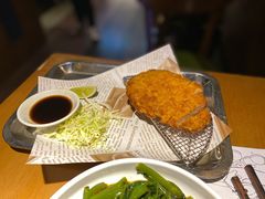 配辣酱油的炸猪排-南小馆(迪士尼小镇店)