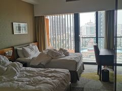 -珠海拱北口岸希尔顿欢朋酒店